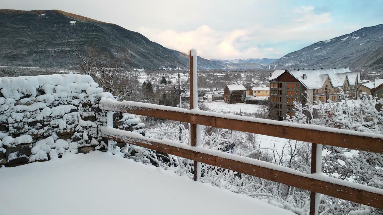 Casa Rural Pirineo Aragones Pensionat Biescas  Eksteriør billede